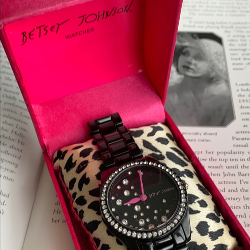Betsey Johnson Chic wrist watch